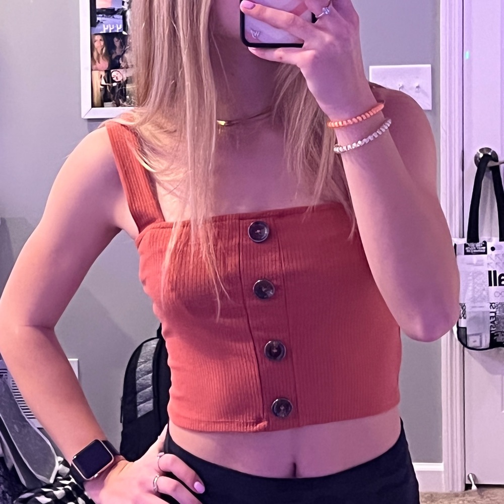 Heart and hips Orange button tank top